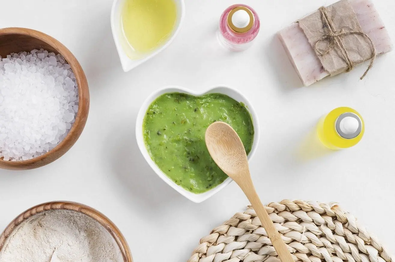 ماسکهای صورت خانگی با مواد طبیعی